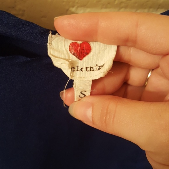 Shirt - Picture 5 of 6